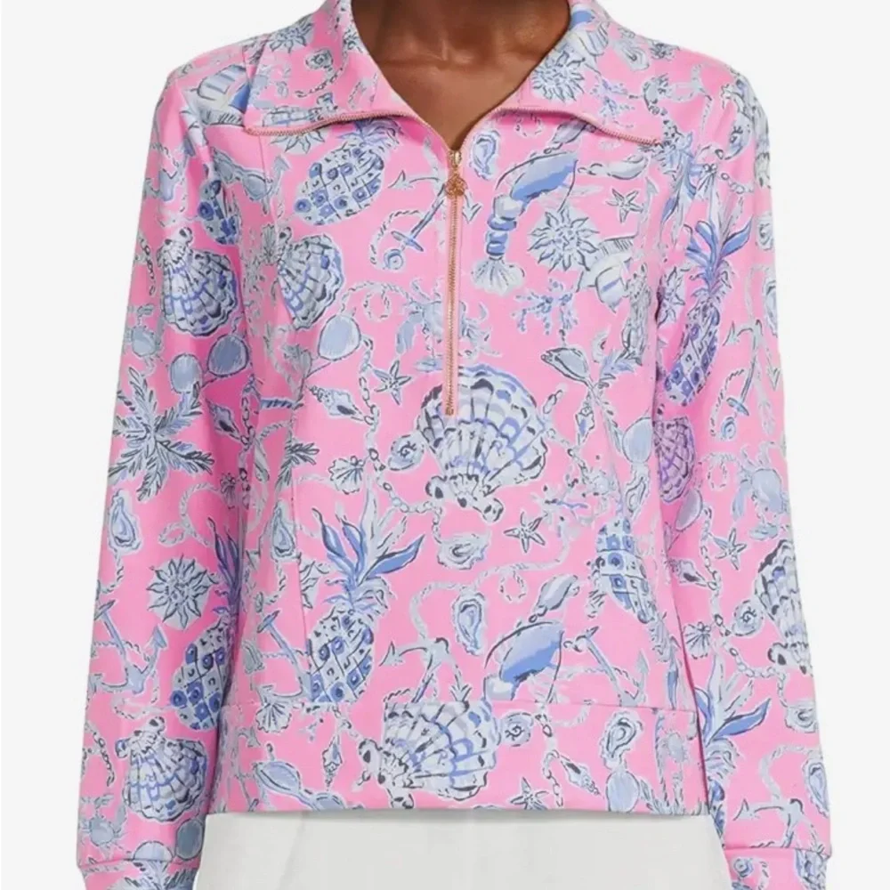 LILLY PULITZER  Eleni Pullover Top  BAREFOOT BEACHCOMBERS Size M   NWT - Picture 9 of 9